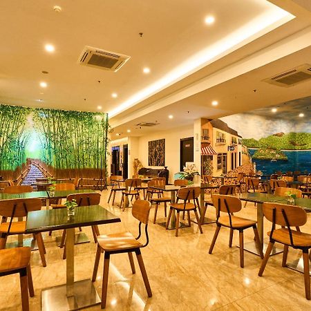 Maguwo Grand Orchid Hotel Yogyakarta מראה חיצוני תמונה