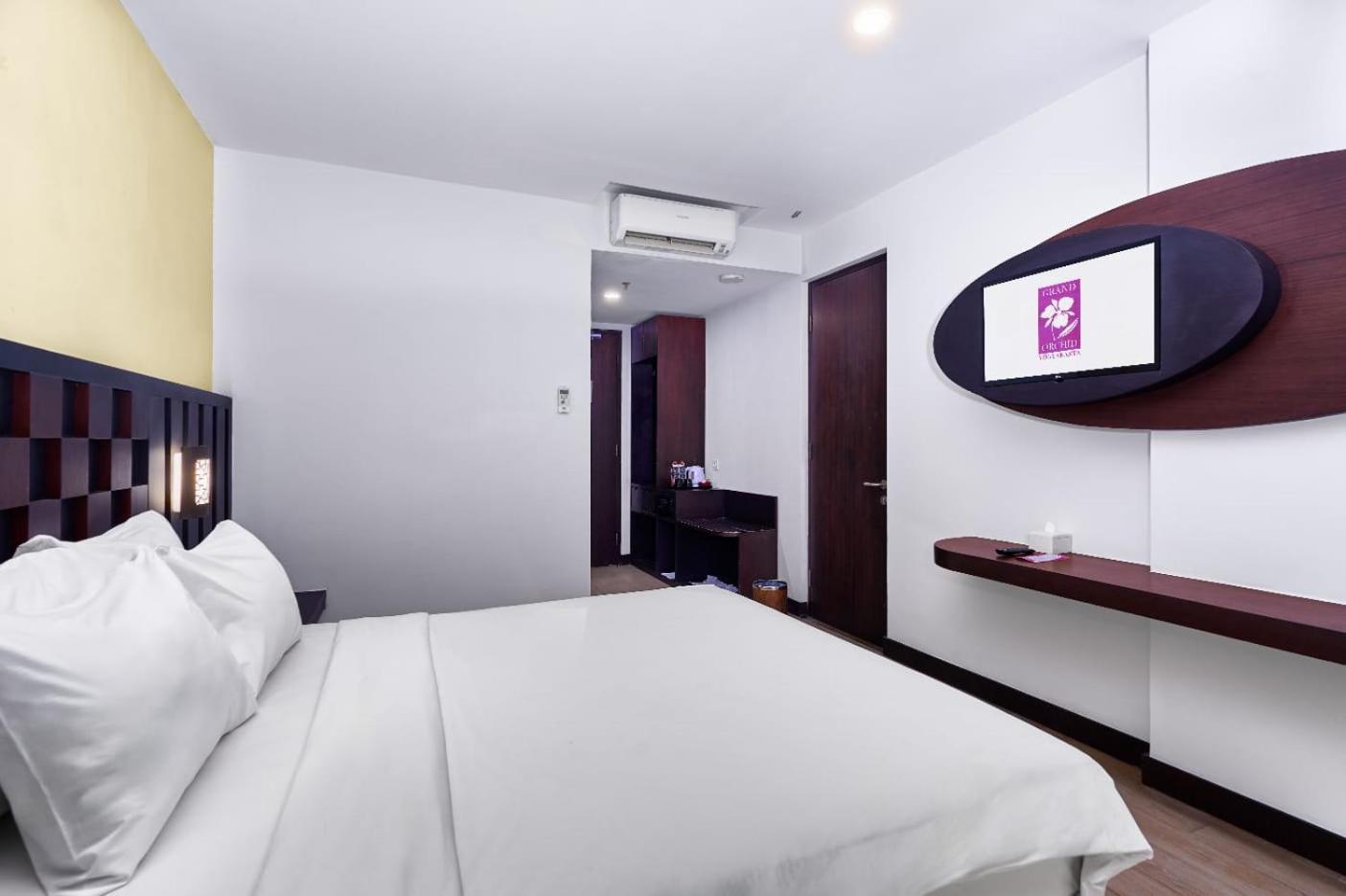 Maguwo Grand Orchid Hotel Yogyakarta מראה חיצוני תמונה
