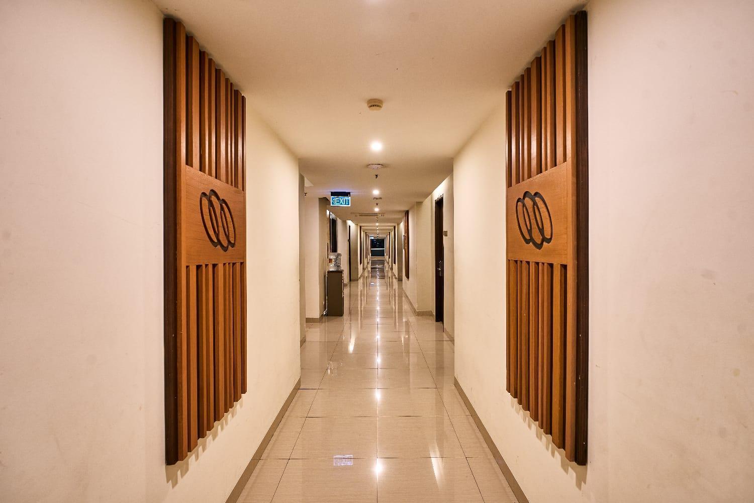 Maguwo Grand Orchid Hotel Yogyakarta מראה חיצוני תמונה