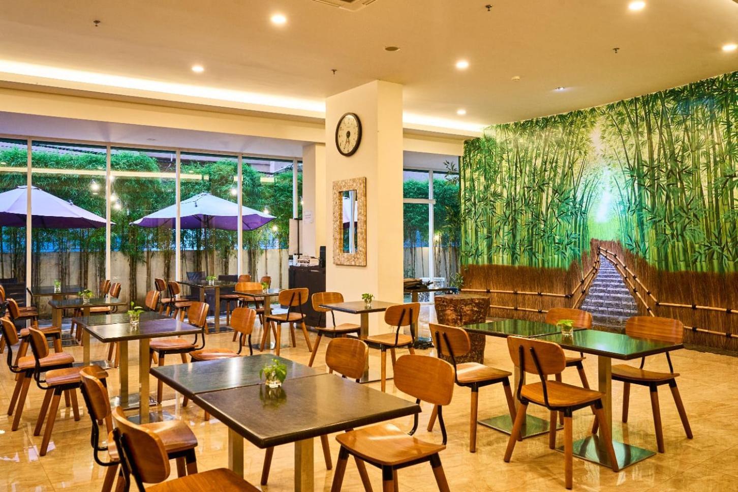 Maguwo Grand Orchid Hotel Yogyakarta מראה חיצוני תמונה