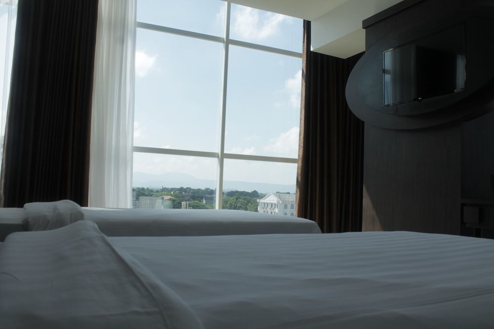 Maguwo Grand Orchid Hotel Yogyakarta מראה חיצוני תמונה