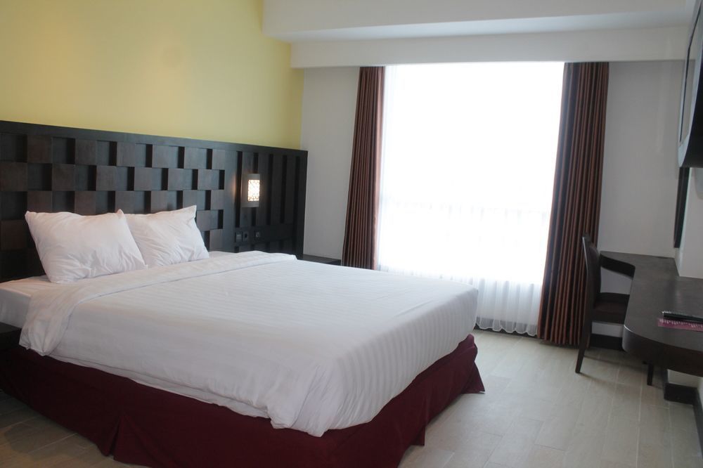Maguwo Grand Orchid Hotel Yogyakarta מראה חיצוני תמונה